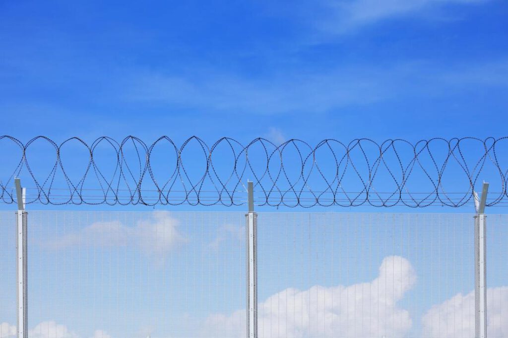 frisco-fence-experts-security-fences-2_orig